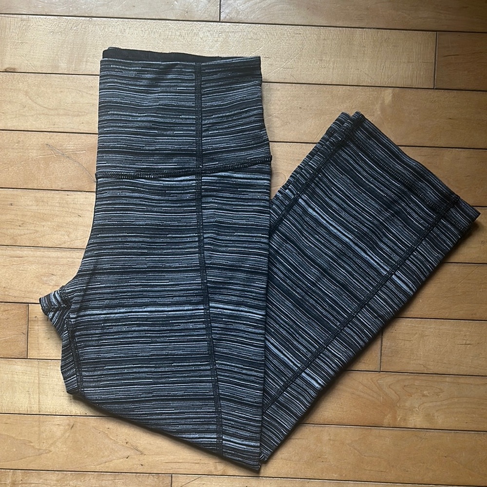 Lululemon‎ Striped Cropped Leggings | 4